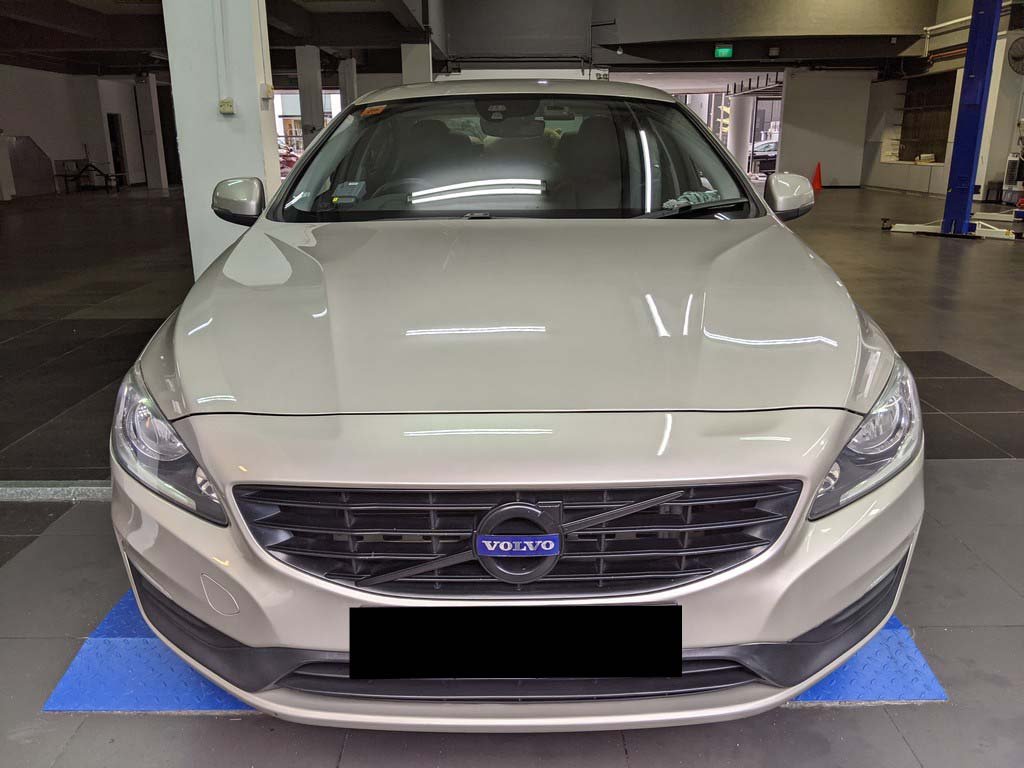 Volvo S60 T2 AT