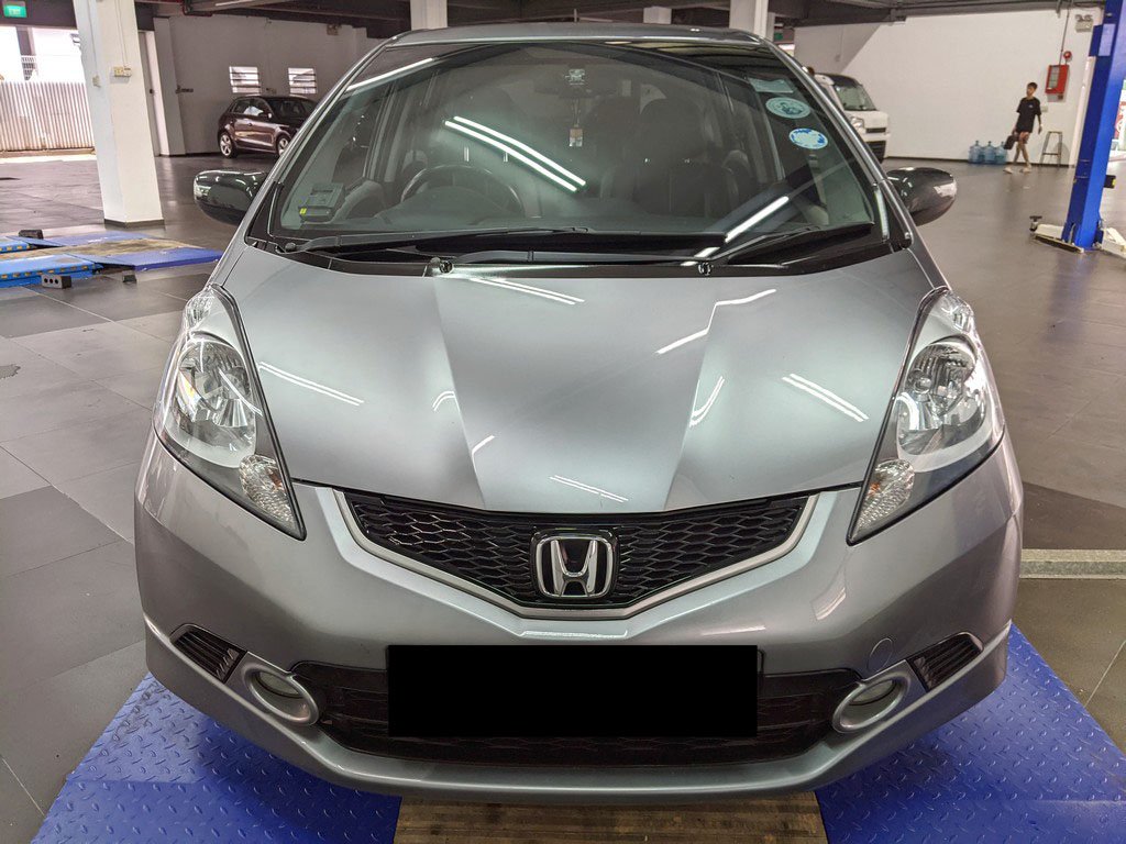 Honda Jazz 1.5l At Abs D/ab Hid 2wd 5dr (COE Till 02/2029)