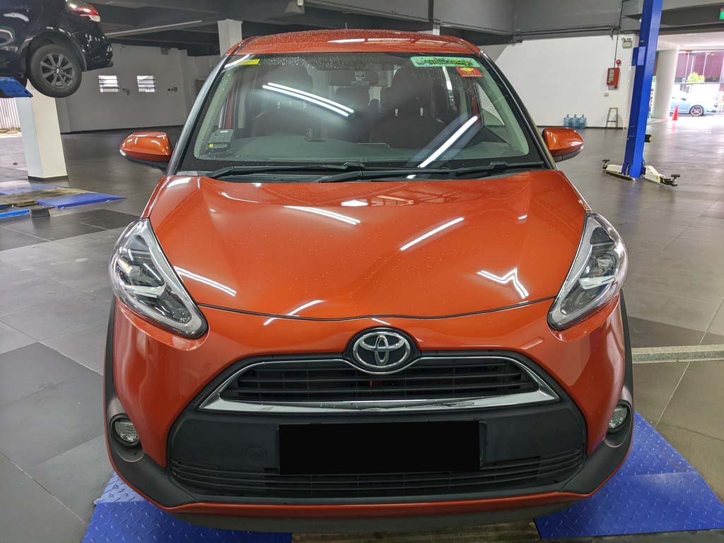 Toyota Sienta Elegance (Auto)