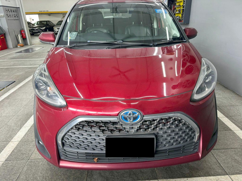 Toyota Sienta 1.5x 7 Seater Cvt (Hybrid)
