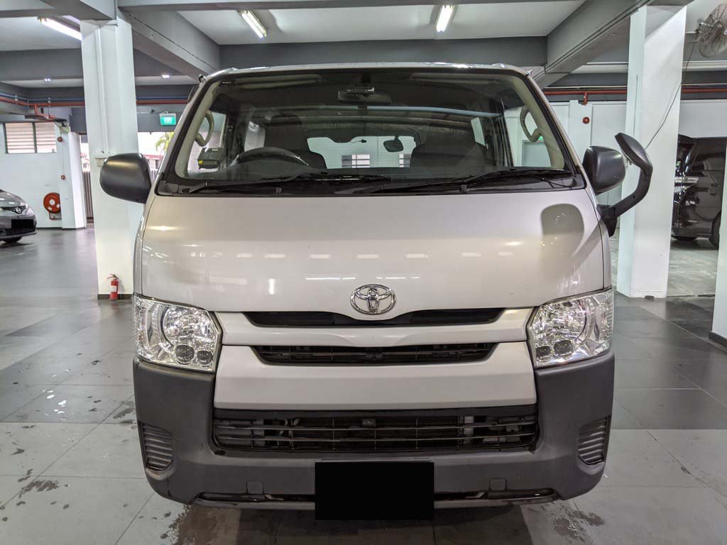 Toyota Hiace Dx 2.8 Auto