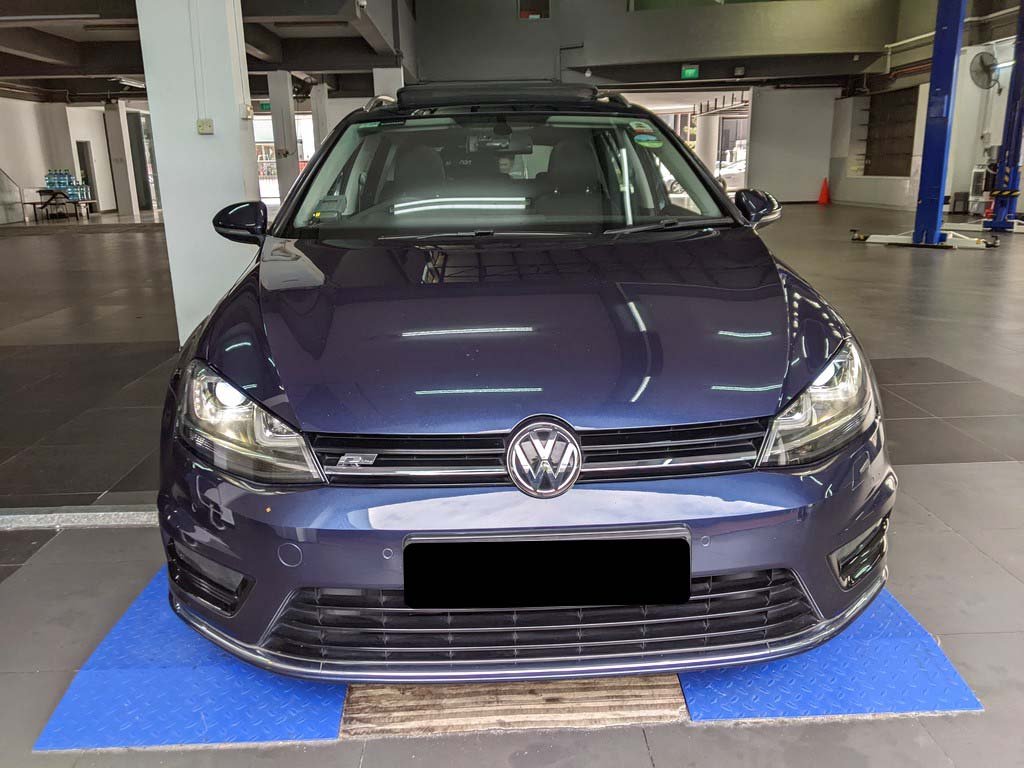 Volkswagen Golf Variant R-Line 1.4 TSI At Sunroof