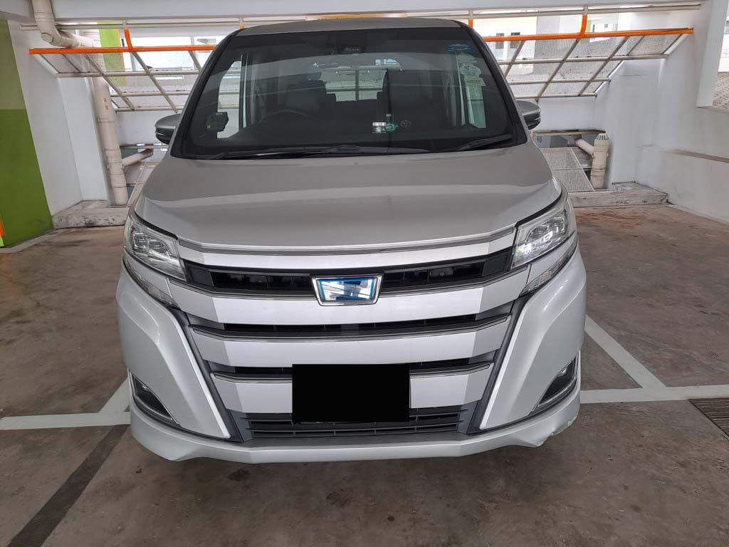 Toyota Noah Hybrid 1.8x Cvt (Hybrid)