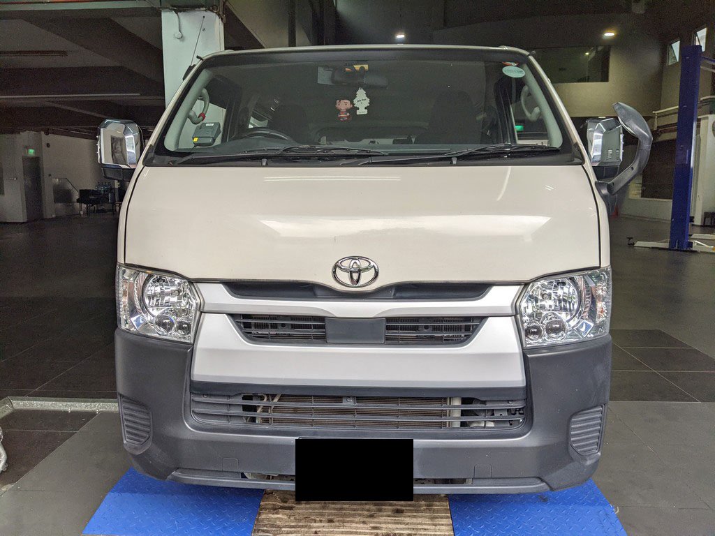 Toyota Hiace 2.0a