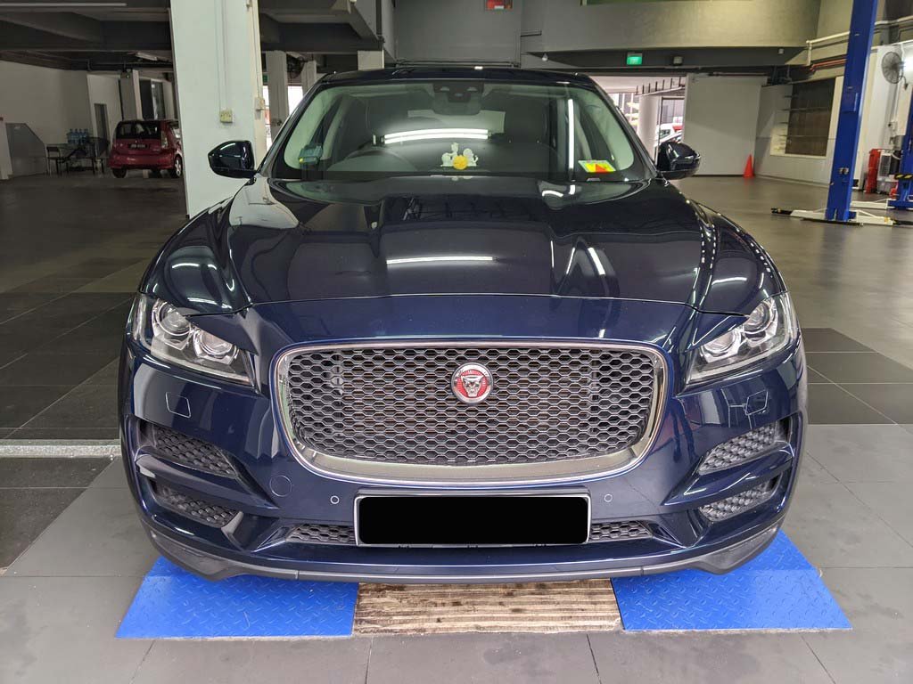 Jaguar F-Pace 2.0p Awd