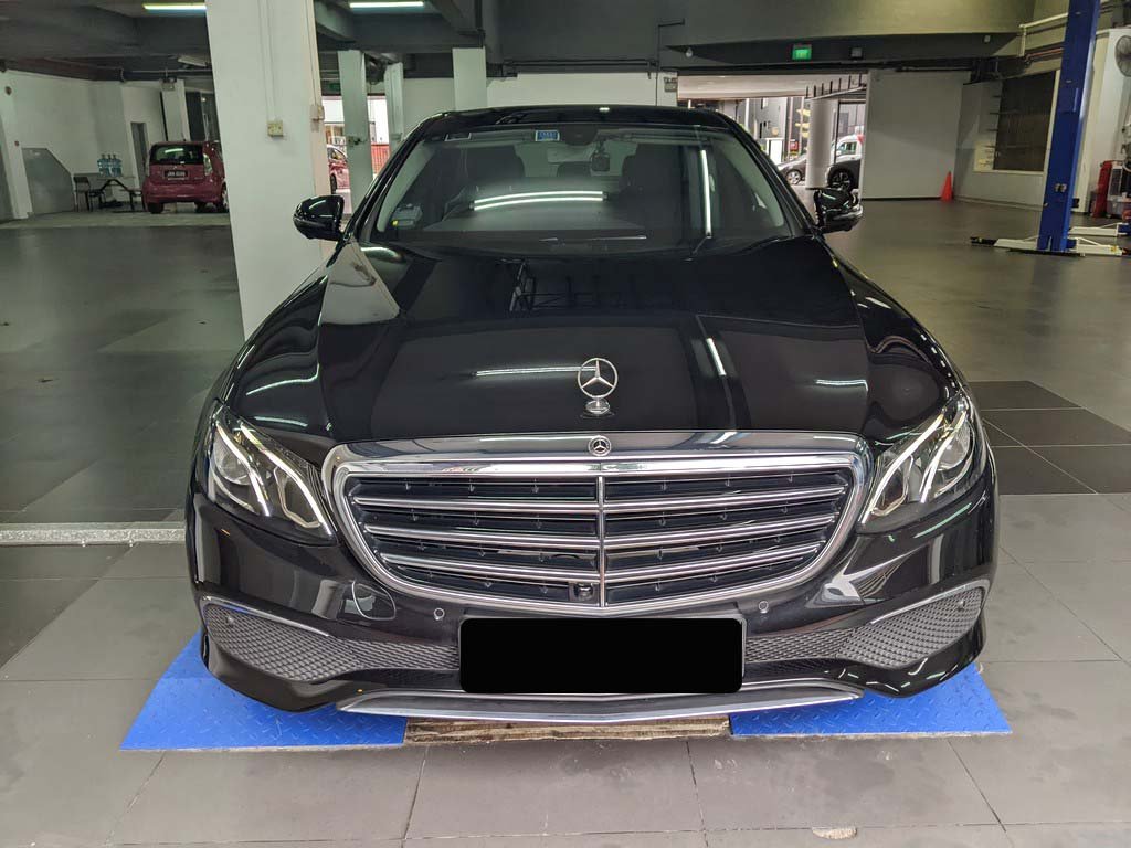 Mercedes Benz E200 Exclusive (r18 Led)