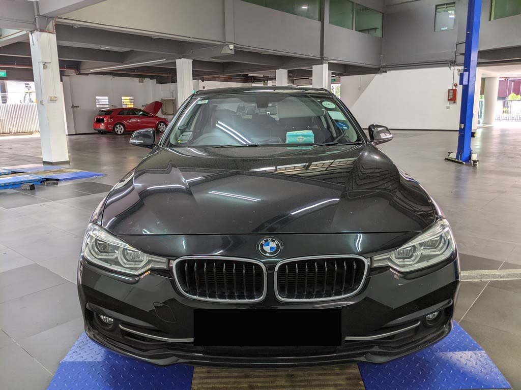 BMW 318I Sedan Led Nav