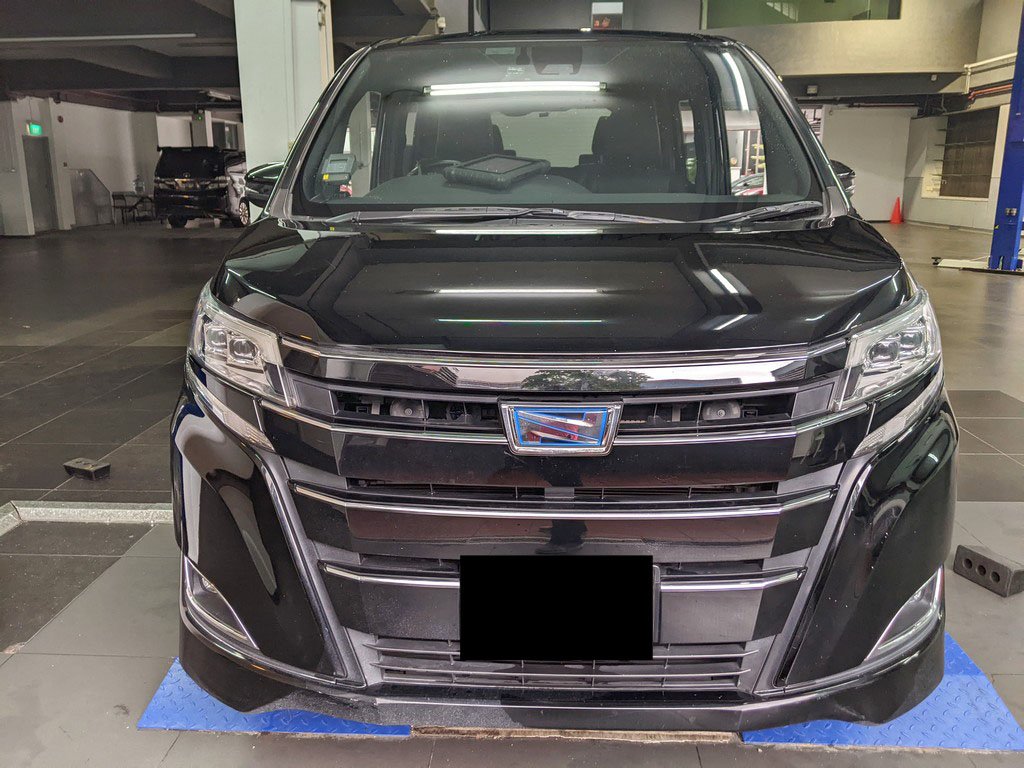 Toyota Noah 1.8g Cvt (Hybrid)