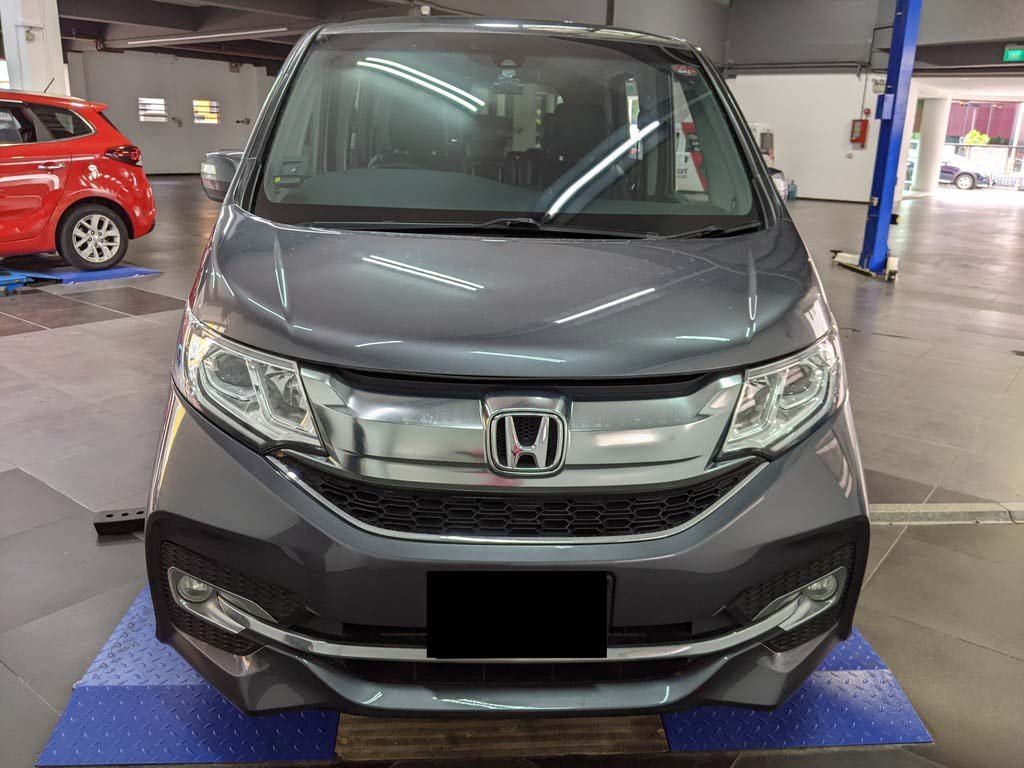 Honda Stepwagon Spada 1.5 Cvt
