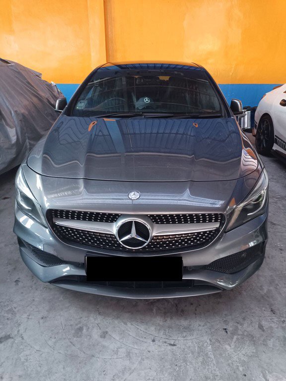 Mercedes Benz Cla180 (r18 Bi)