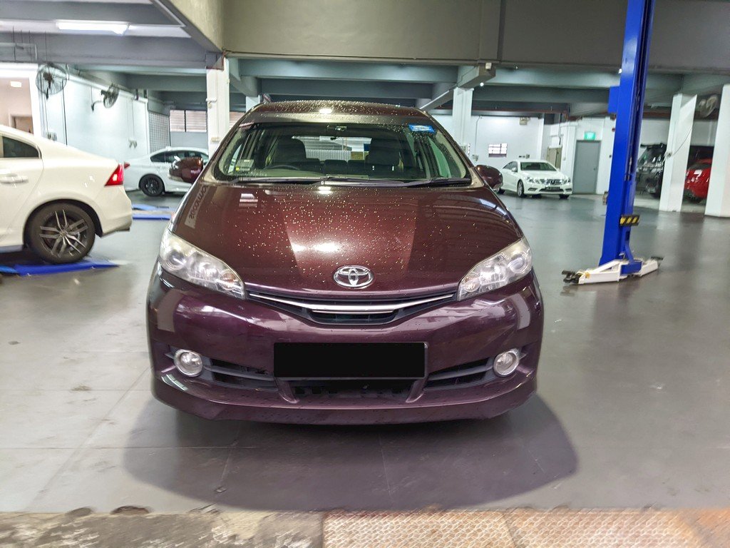 Toyota Wish 1.8 CVT