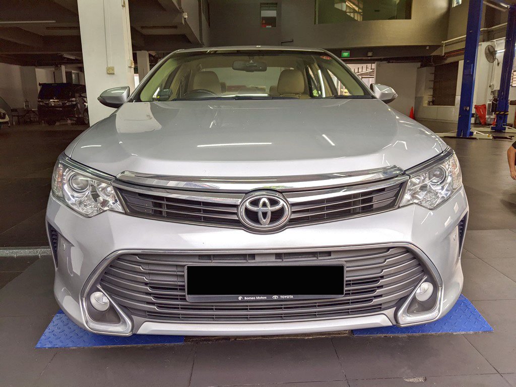 Toyota Camry 2.5 Auto