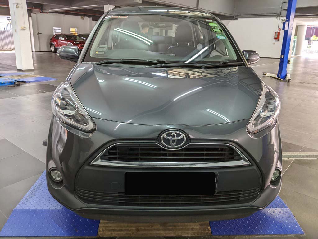 Toyota Sienta Elegance (Auto)