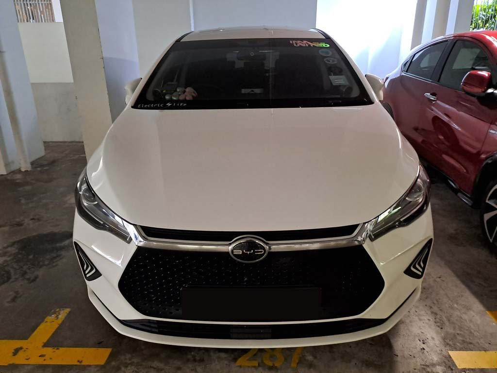 Byd E6 (ME-2) (Electric Vehicle)