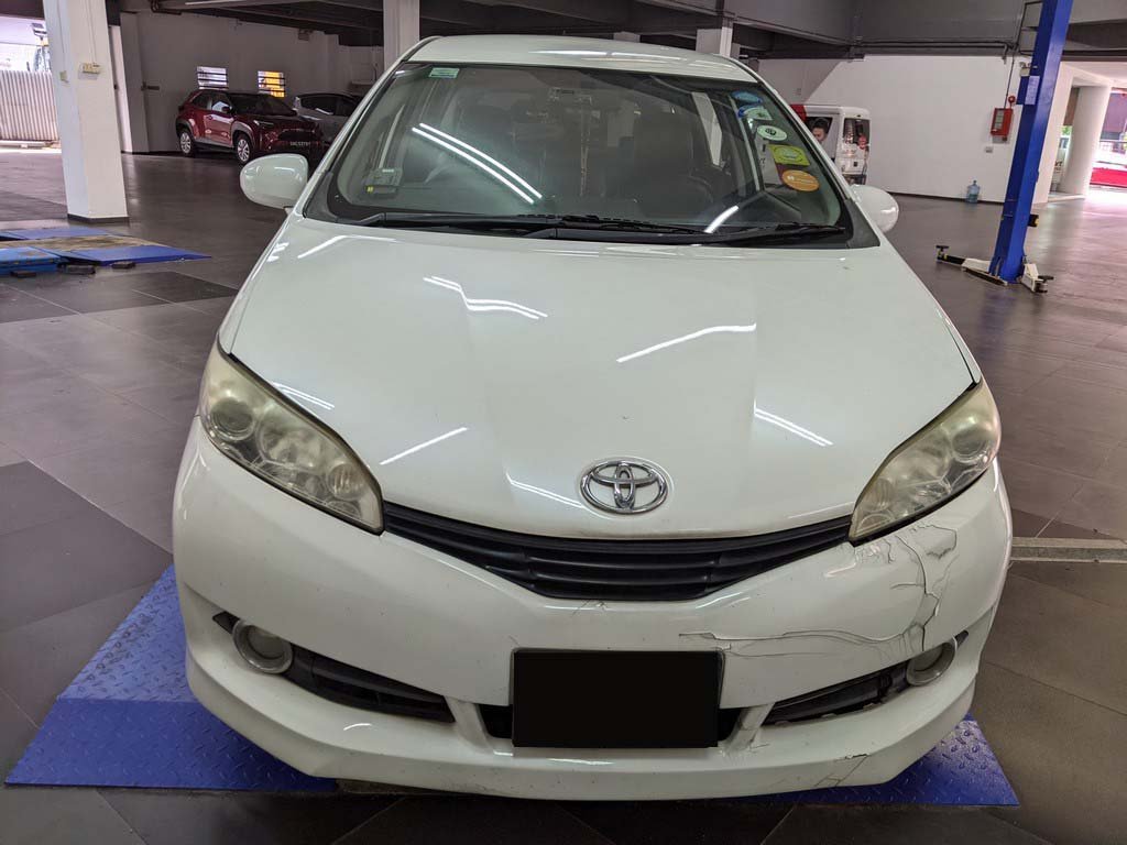 Toyota Wish 2.0 Auto (COE Till 11/2024)