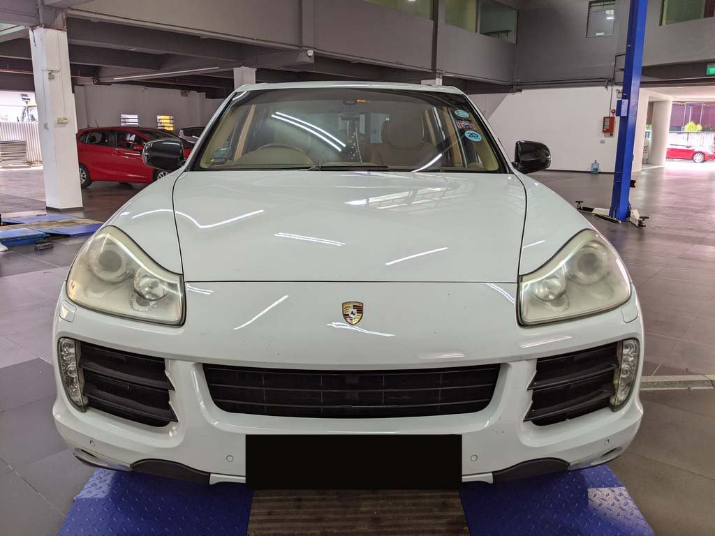 Porsche Cayenne Tiptronic (COE Till 02/2029)