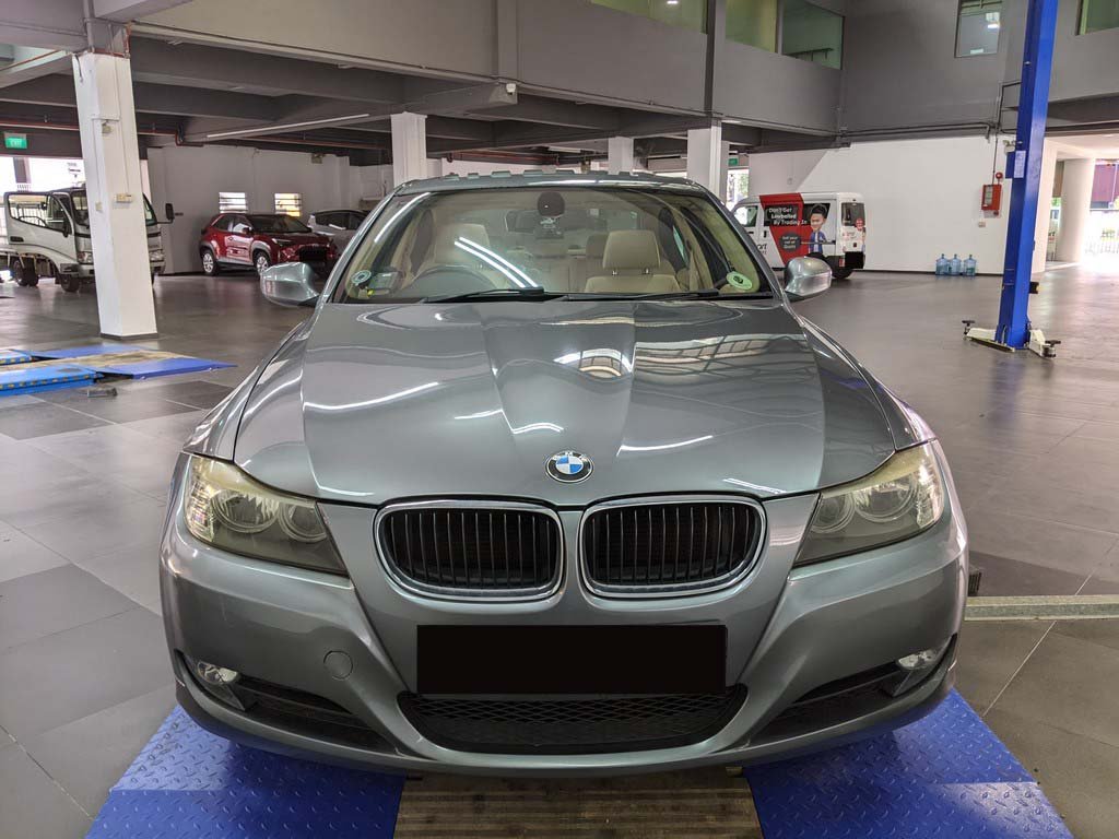 BMW 318I 2.0L A/T Abs D/airbag 2wd 4dr Sr (COE Till 04/2030)