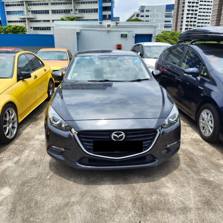 Mazda 3 Sedan 1.5 At Eu6