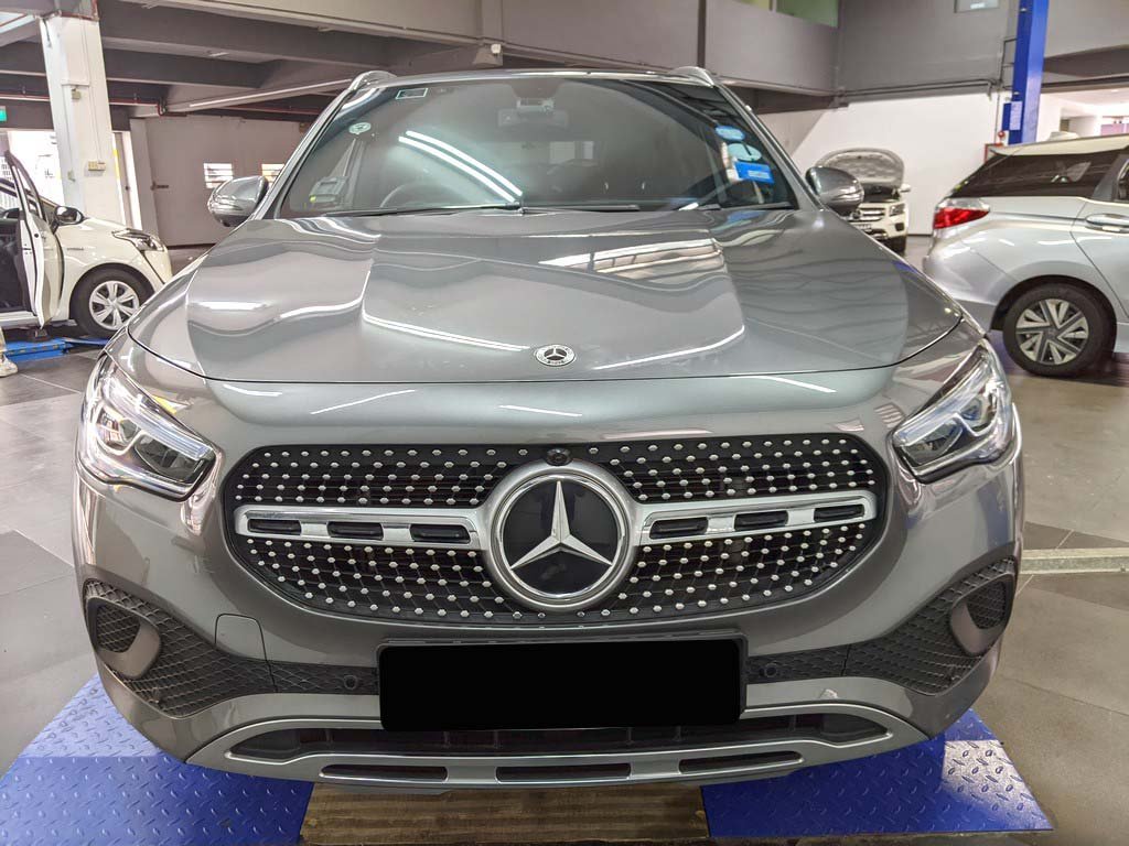 Mercedes Benz GLA180 Progressive