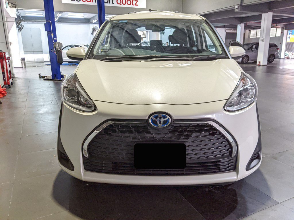 Toyota Sienta 7 Seater 1.5x CVT (Hybrid)