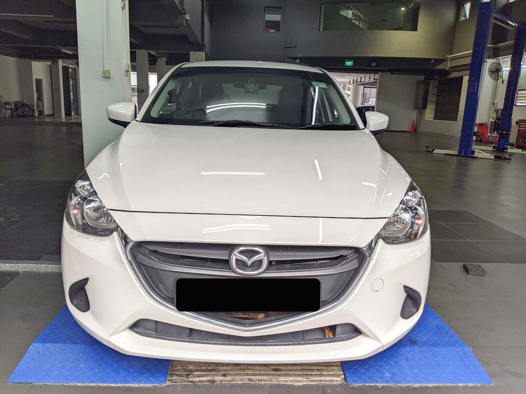 Mazda 2 Hatchback 1.5 At Standard 2wd