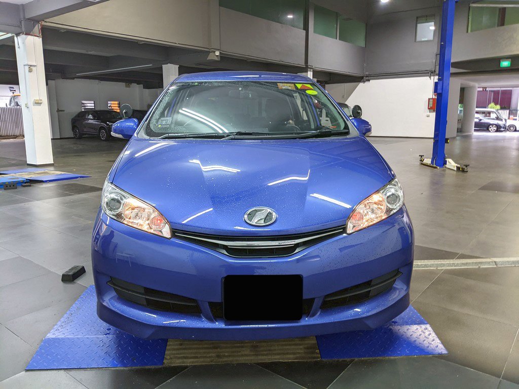 Toyota Wish 1.8x Cvt Abs D/airbag 2wd 5dr