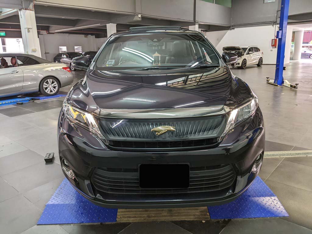 Toyota Harrier Premium 2.0 CVT