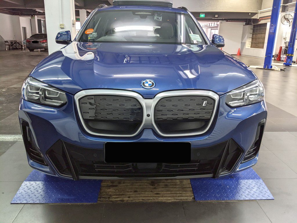 BMW IX3 (BEV) ADPT HL SR