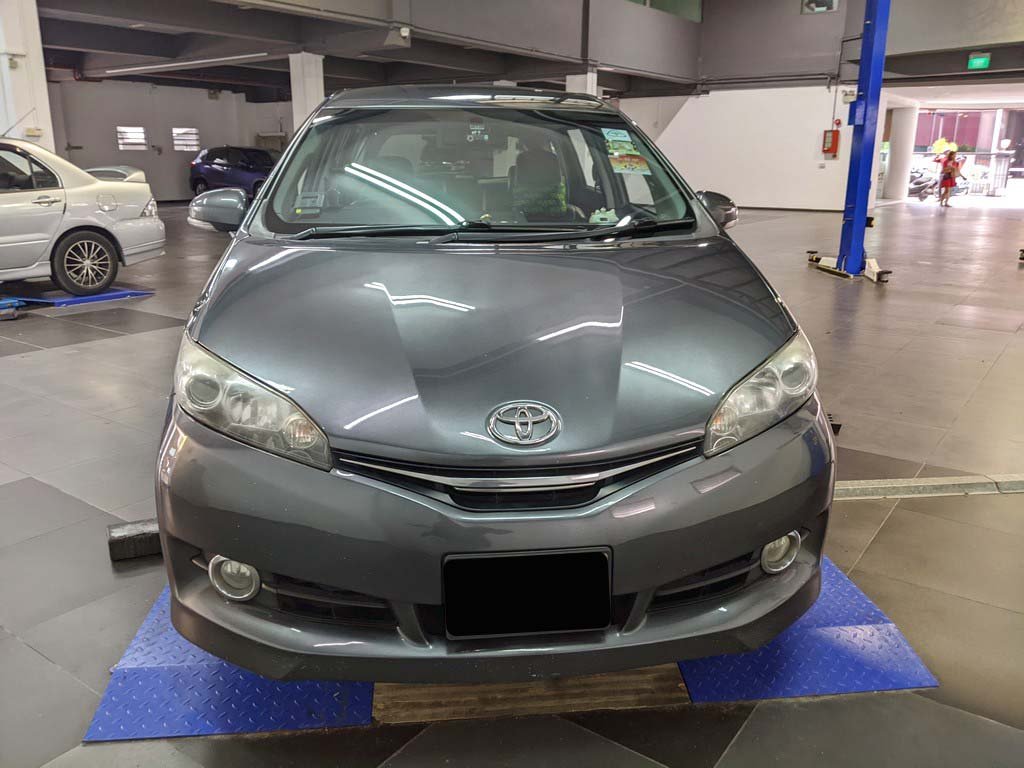 Toyota Wish 1.8 CVT