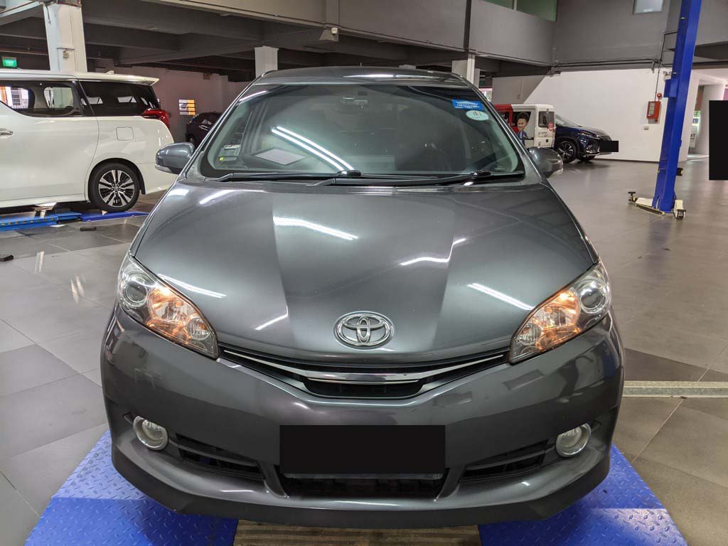 Toyota Wish 1.8 CVT