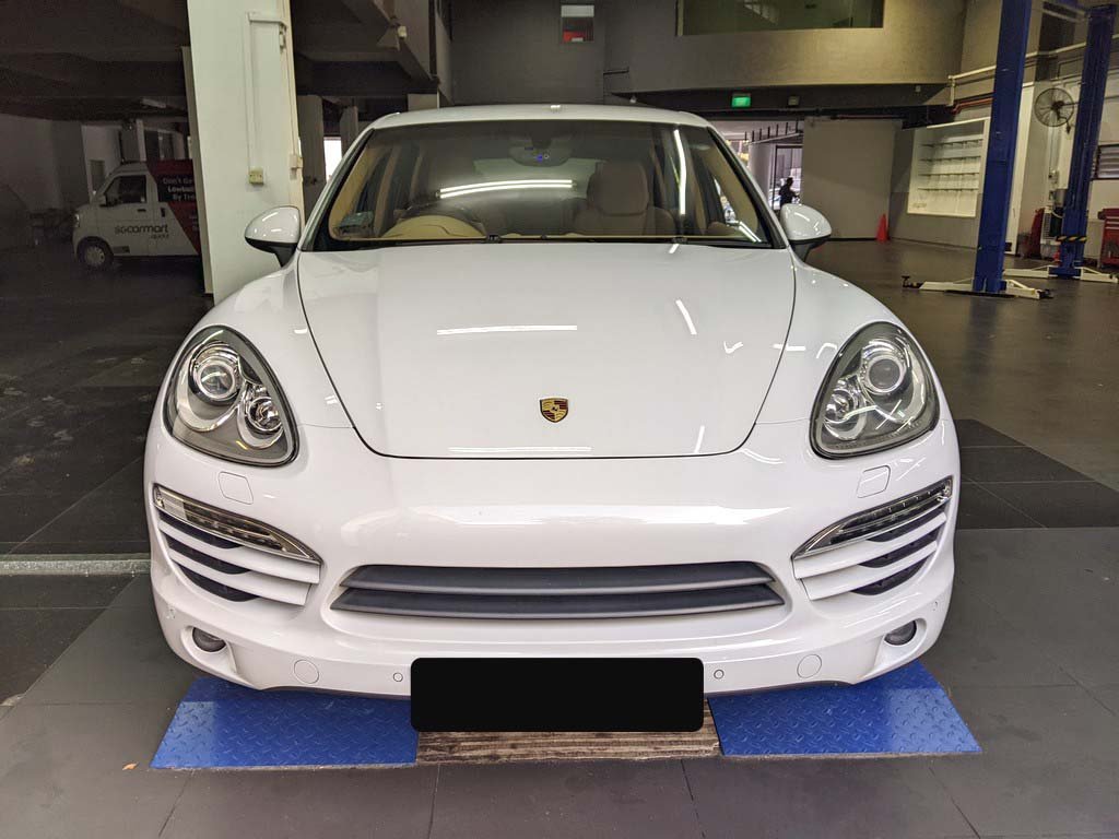 Porsche Cayenne Diesel V6 E5 (COE Till 11/2032)