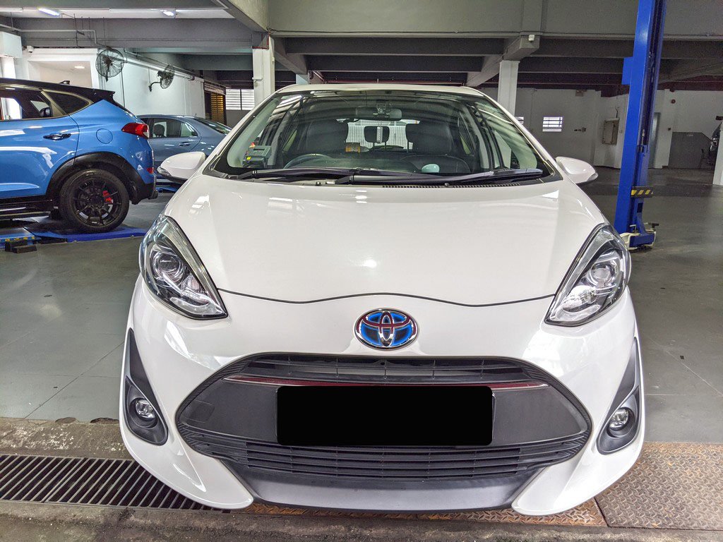 Toyota Prius C 1.5 Cvt (Hybrid)