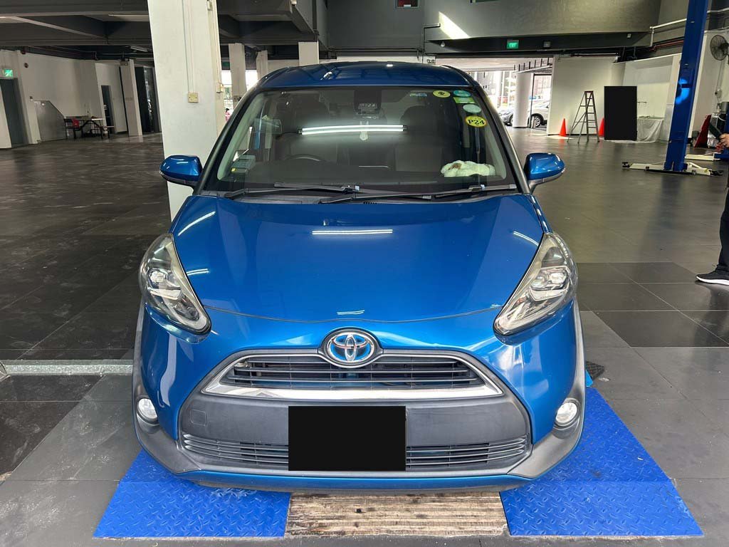 Toyota Sienta Hybrid 1.5g Auto (Hybrid)