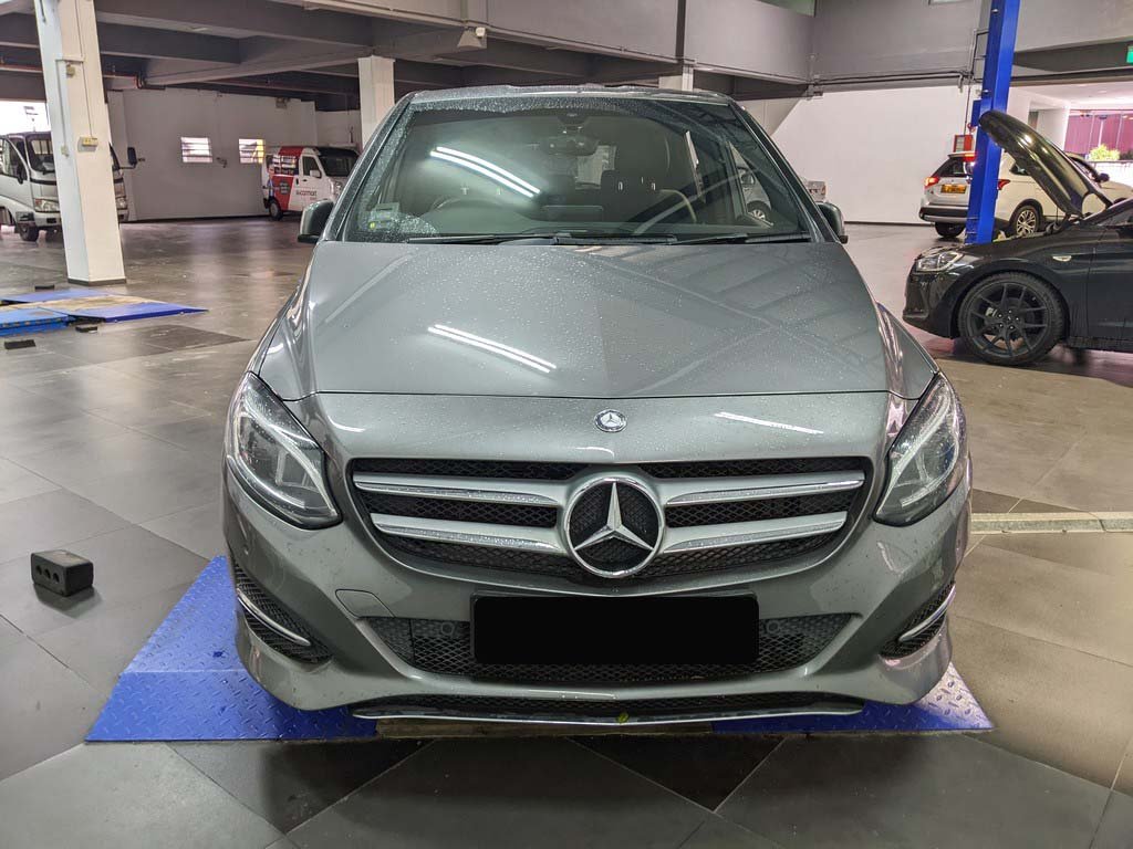 Mercedes Benz B180 Style (R16 Led)