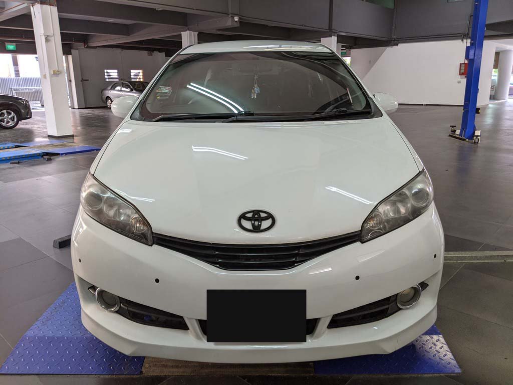 Toyota Wish 2.0 Auto (COE Till 07/2030)