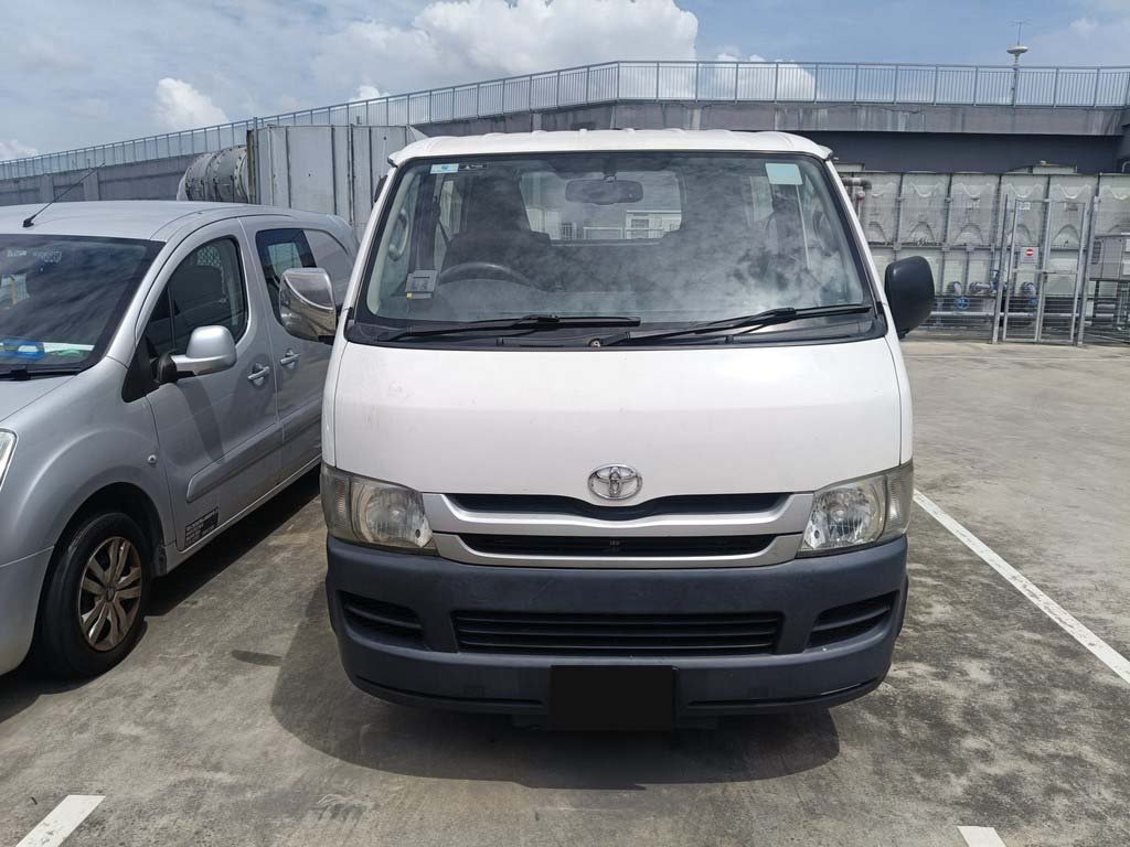 Toyota Hiace Van Turbo 5dr Mt