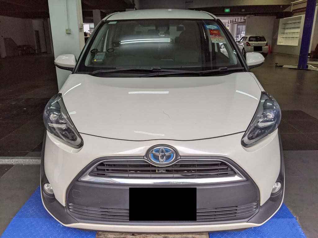 Toyota Sienta Hybrid 1.5g Cvt (Hybrid)