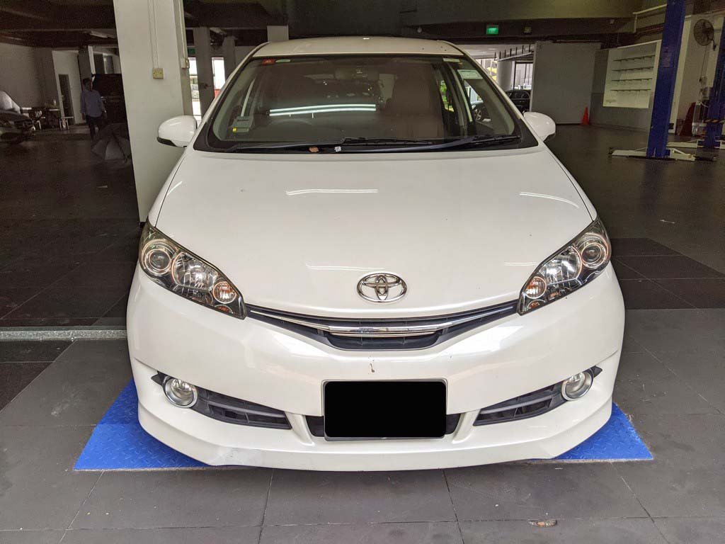 Toyota Wish 1.8 CVT