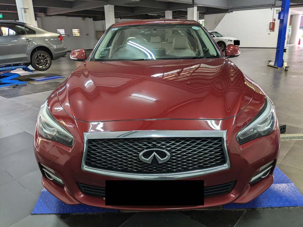 Infiniti Q50 2.0t A/T (R18)