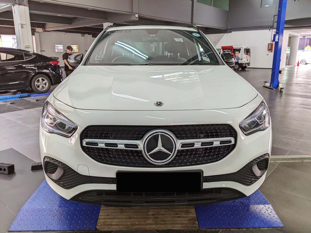 Mercedes Benz GLA180 Progressive