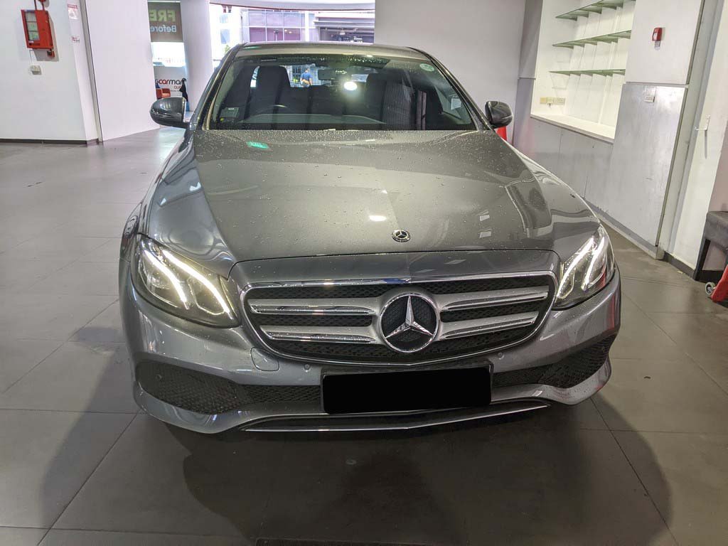 Mercedes Benz E180 Sedan AVG