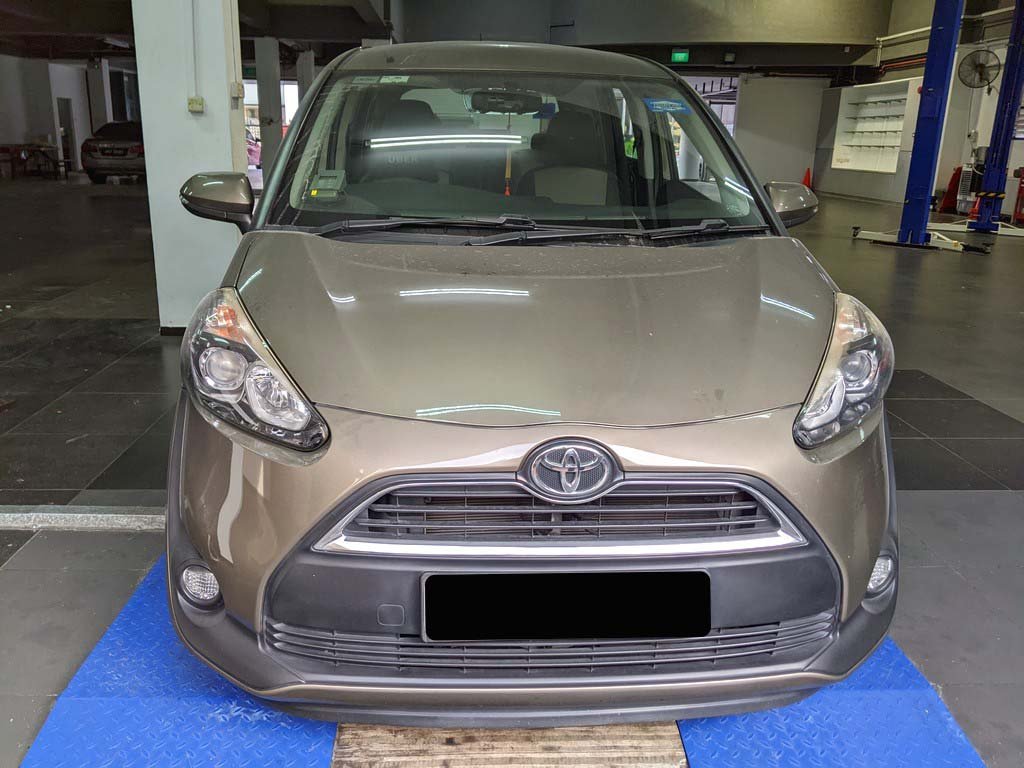 Toyota Sienta Standard (Auto)