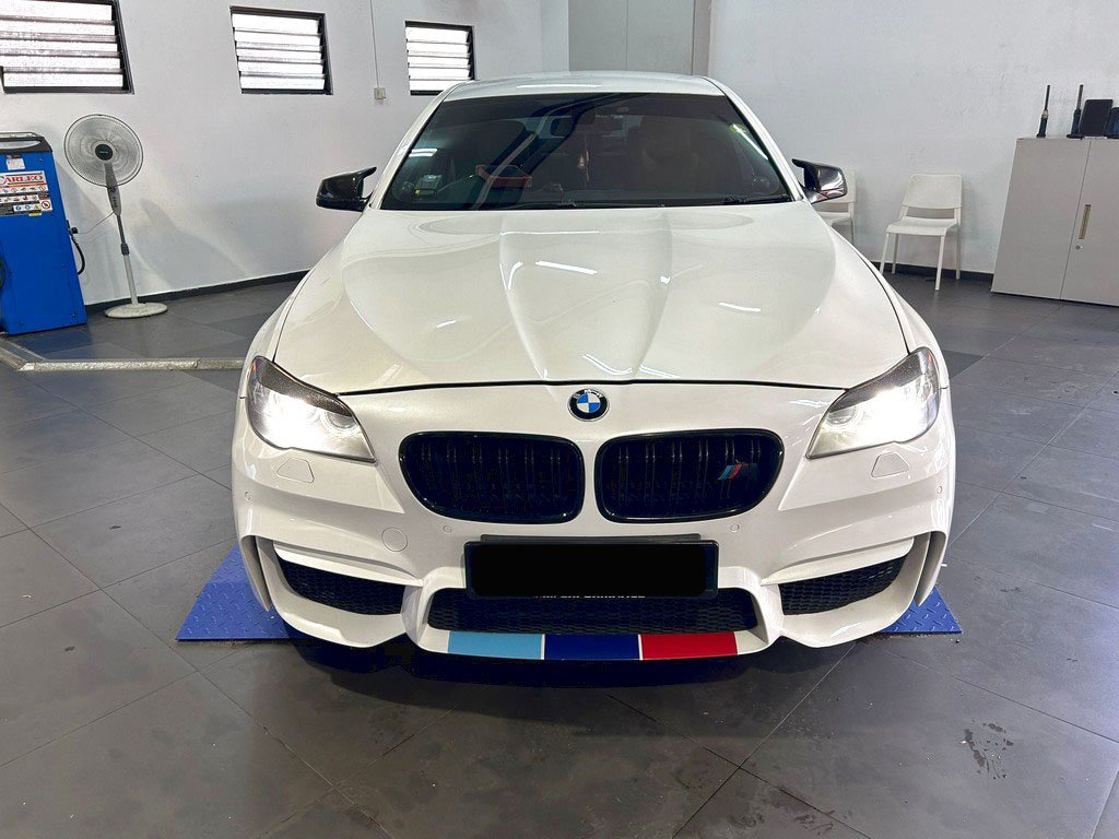 BMW 523i 2.5 At Abs D/ab 2wd 4dr Gas/d (COE Till 05/2031)