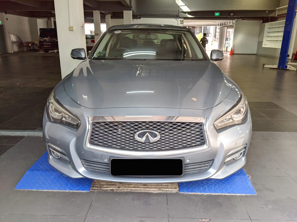 Infiniti Q50 2.0t Premium A/t