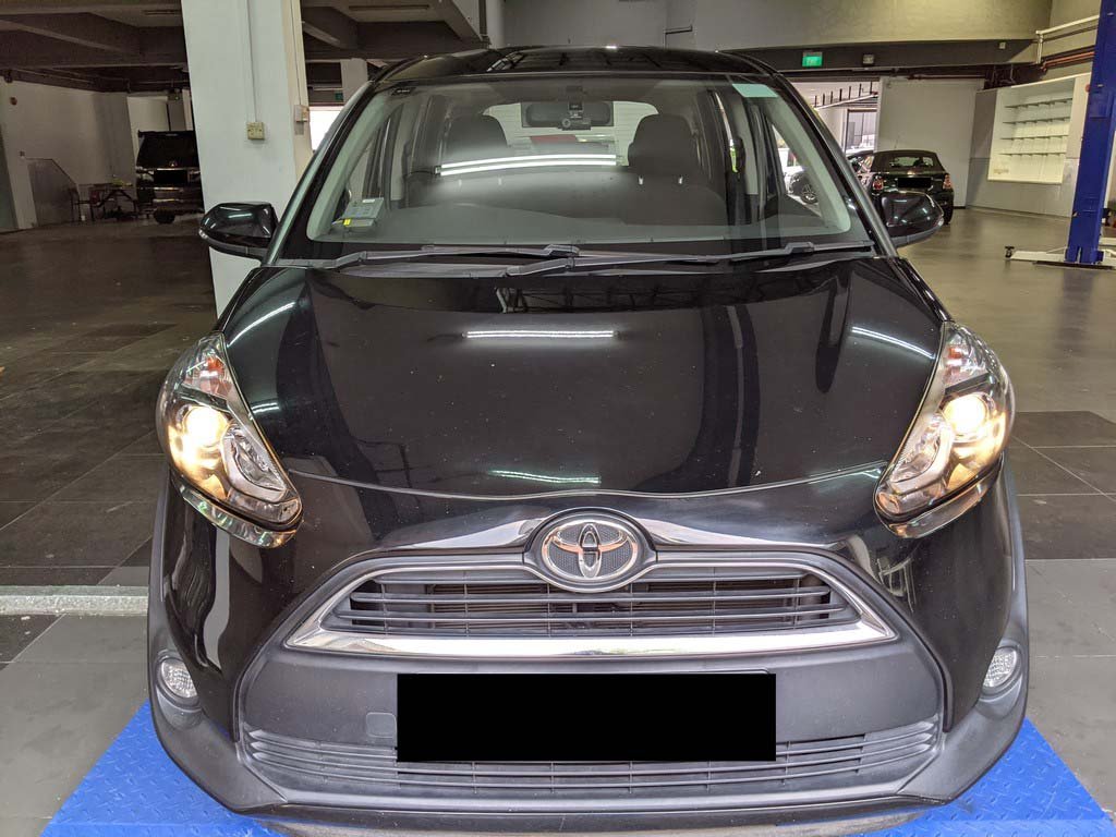 Toyota Sienta 1.5 Cvt Std