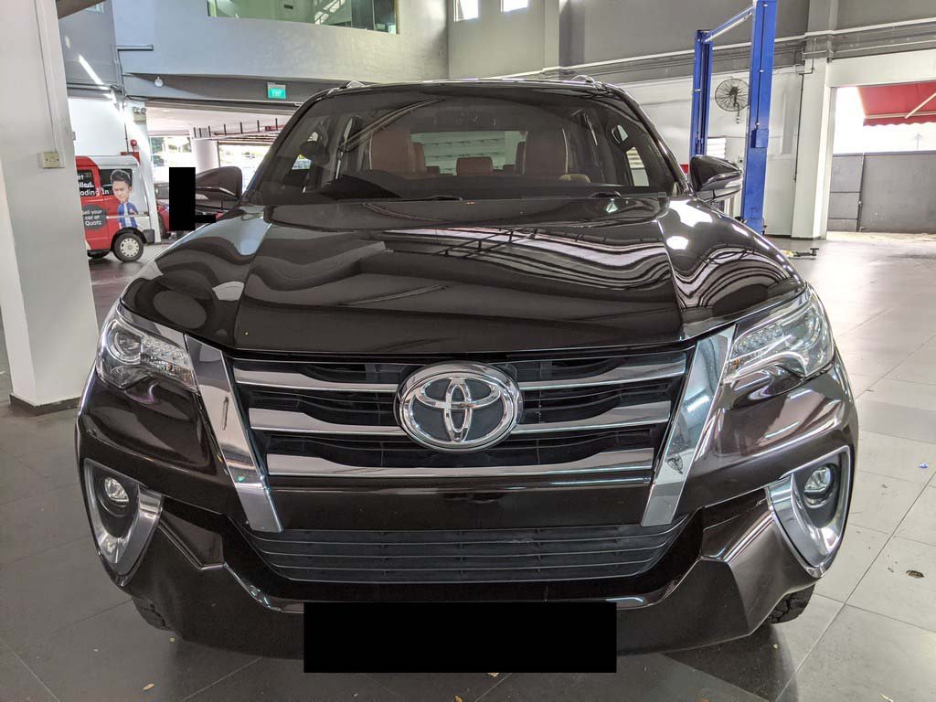 Toyota Fortuner 2.7 AT