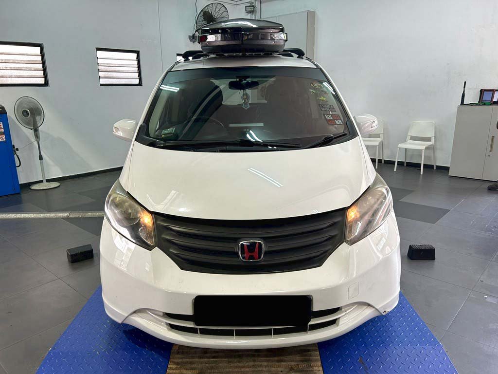 Honda Freed 1.5L E At (COE Till 12/2029)