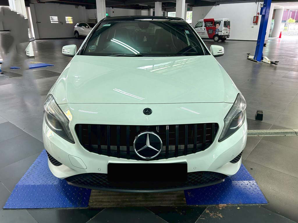 Mercedes Benz A200 (Bi + Sr) (COE Till 12/2032)