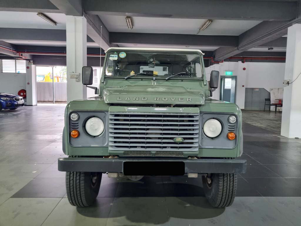 Land Rover Defender 90 2.4L Puma (COE Till 02/2030)