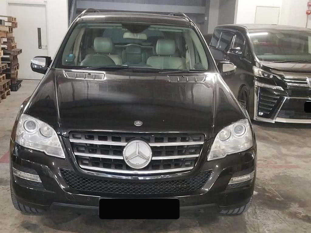 Mercedes Benz ML350 (COE Till 02/2029)